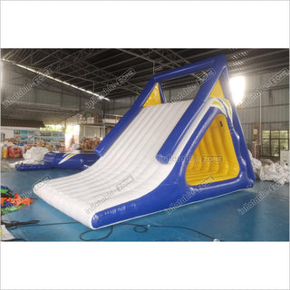 Floating Inflatable Water Park Set Large Water Trampoline With Slides Climbing Water Toy For Sea And Lake