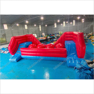 Inflatable Big Balls Wipeout Run Sports Game Inflatable Obstacle Course