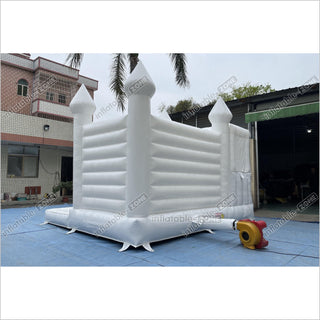 White Bounce House With Ball Pit Wedding Bouncy Castle With Slide Combo Party Inflatables