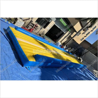 Blue And Yellow Tumbling Mat For Cheerleading Flipping Skills, Air Track Inflatable Gymnastics Mat