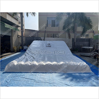 Inflatable Airbag Trampoline Park Jumping Air Bag Inflatable Stunt Bag Landing