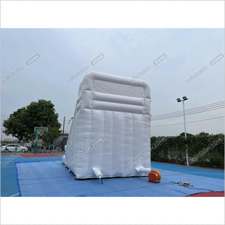 White Wild Inflatable Slide White Inflatable Water Slide White Water Bounce House Jumping