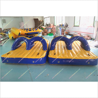 Water Sports Inflatables Bandwagon Towable Inflatable Boat Shoes Big Water Park Flying Water Shoes